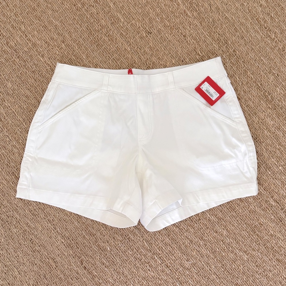 SPANX 4” twill shorts NWT